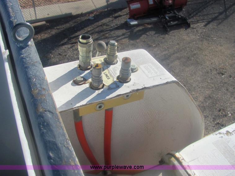 image for item 6823 1988 GMC Sierra C70 boom bucket truck