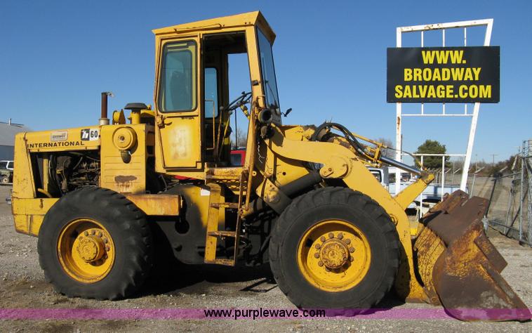 image for item 8099 International H60 wheel loader