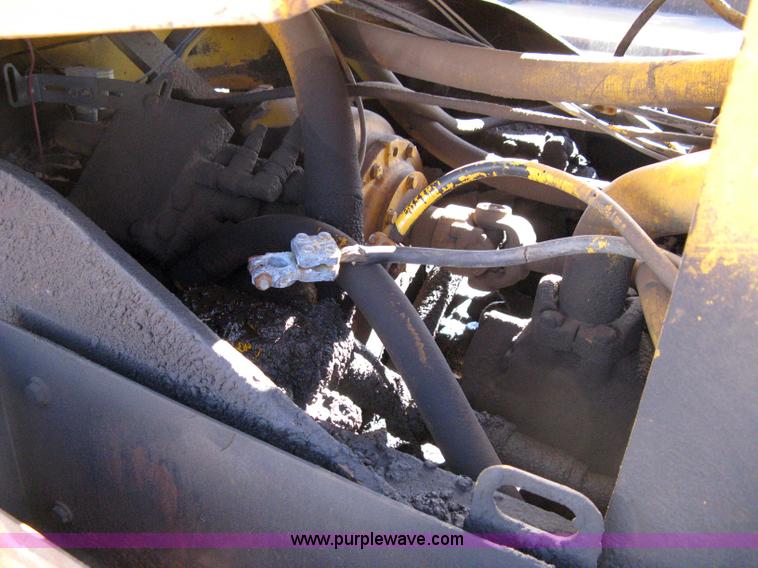 image for item 8099 International H60 wheel loader