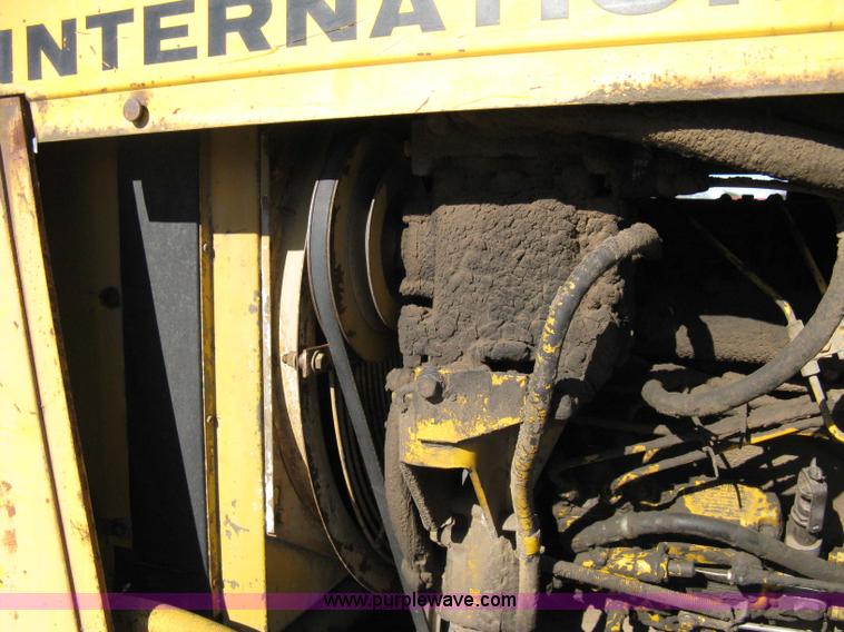 image for item 8099 International H60 wheel loader