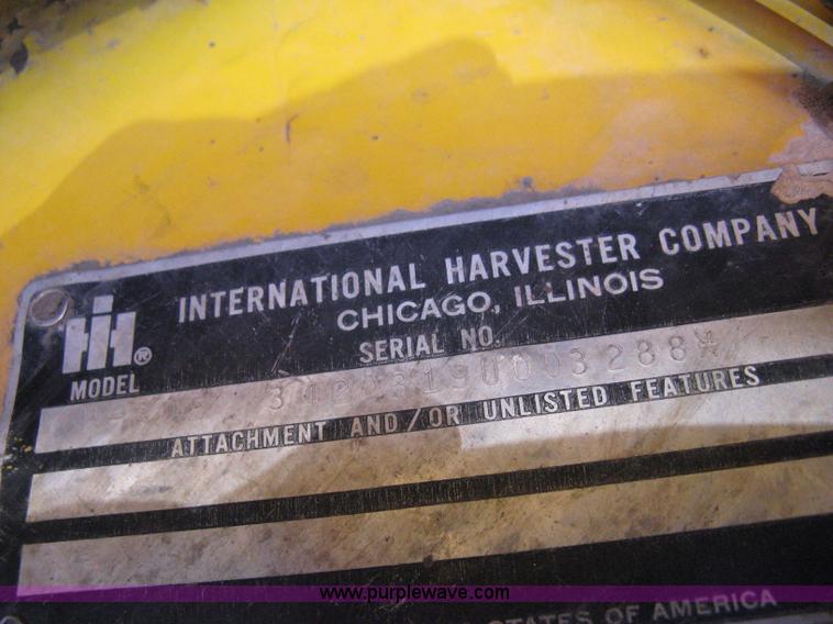 image for item 8099 International H60 wheel loader