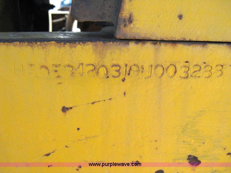 image for item 8099 International H60 wheel loader