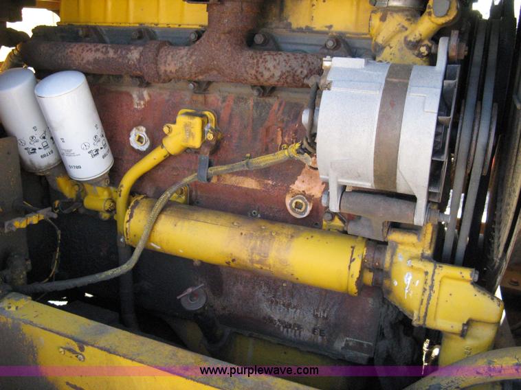 image for item 8099 International H60 wheel loader