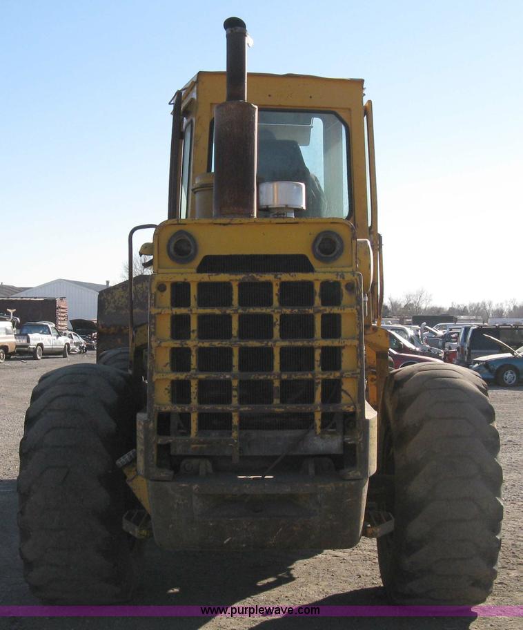 image for item 8102 International H65 wheel loader