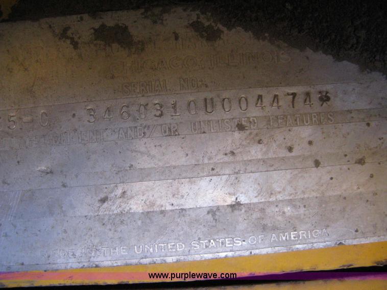 image for item 8102 International H65 wheel loader