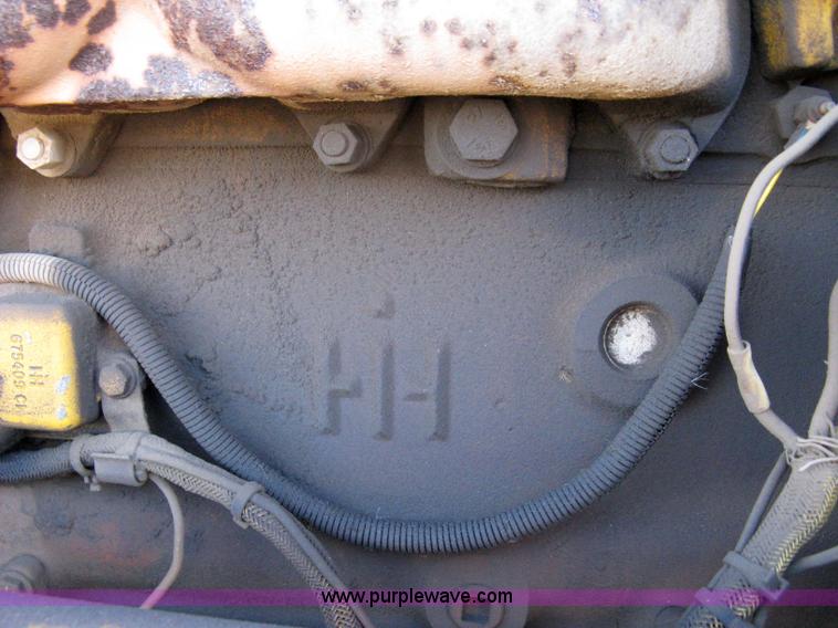 image for item 8102 International H65 wheel loader