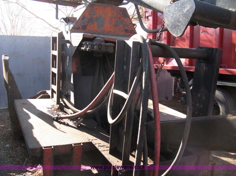 image for item 8104 Dunham L190-RR-L knuckle boom grapple lift
