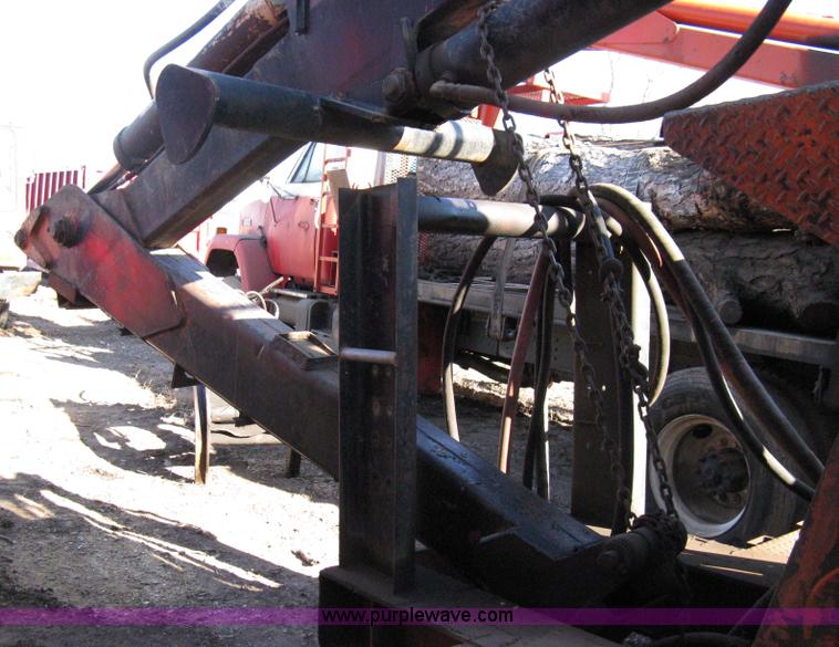 image for item 8104 Dunham L190-RR-L knuckle boom grapple lift