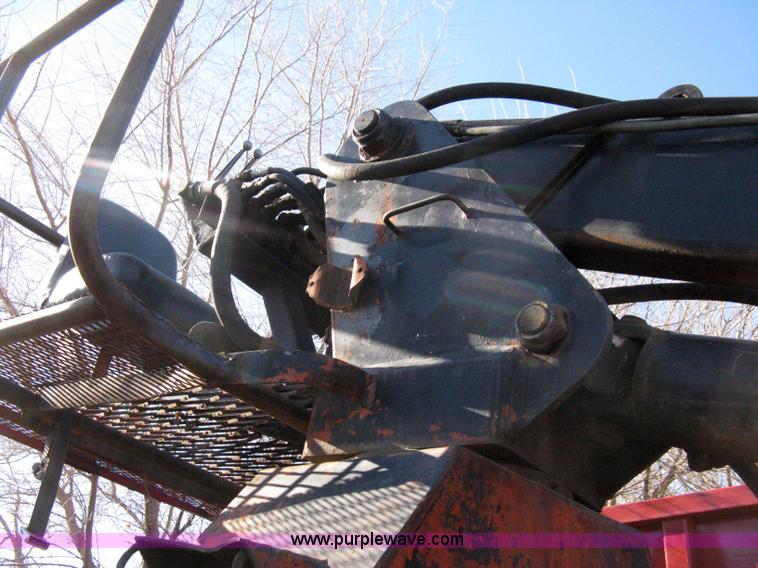 image for item 8104 Dunham L190-RR-L knuckle boom grapple lift