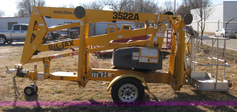 image for item 8106 2008 Bil-jax 3522A aerial lift