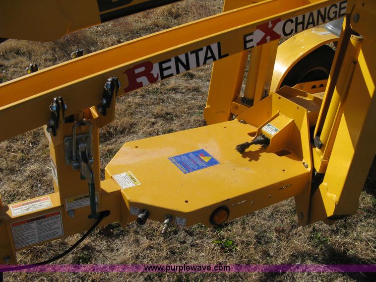 image for item 8106 2008 Bil-jax 3522A aerial lift