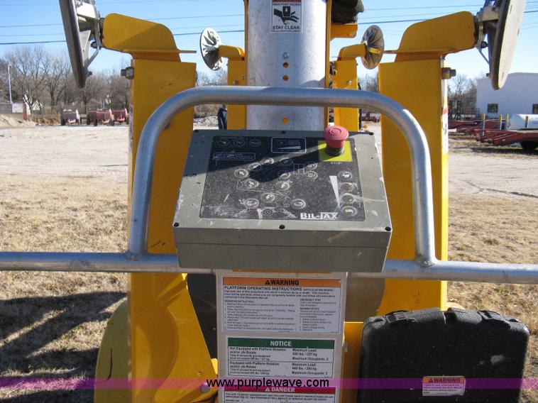 image for item 8106 2008 Bil-jax 3522A aerial lift