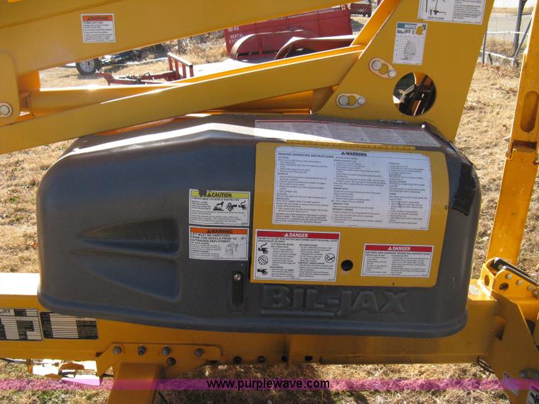 image for item 8106 2008 Bil-jax 3522A aerial lift