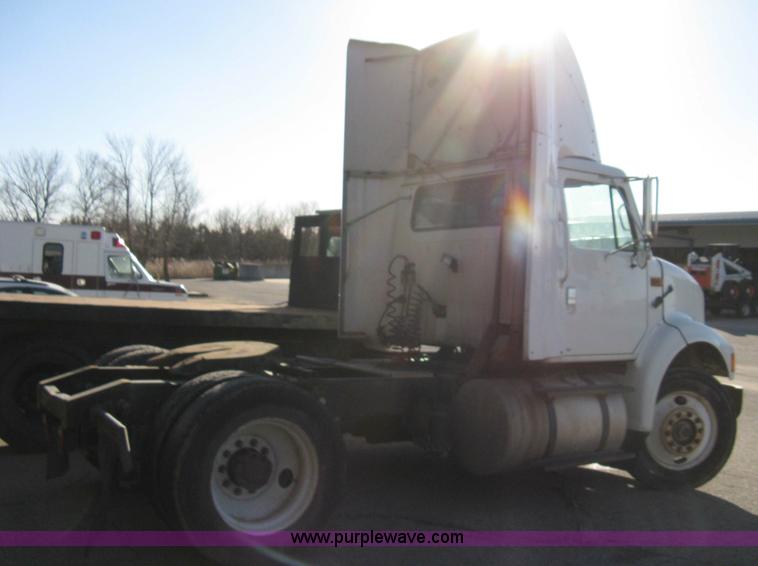 image for item 8108 1995 International 8100 semi truck