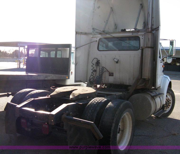 image for item 8108 1995 International 8100 semi truck