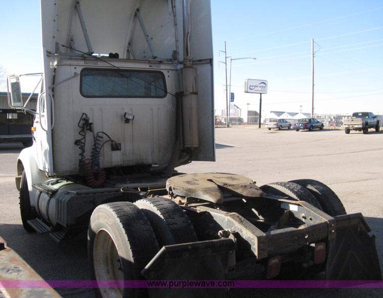 image for item 8108 1995 International 8100 semi truck