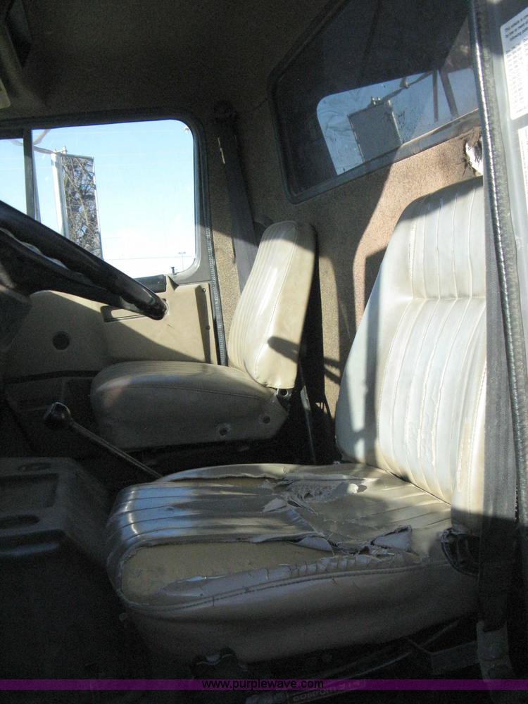 image for item 8108 1995 International 8100 semi truck