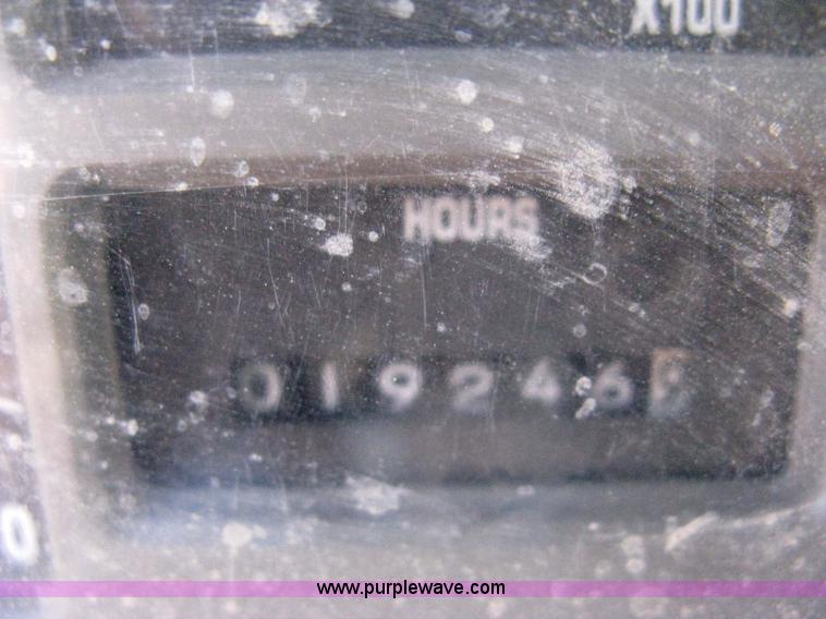 image for item 8108 1995 International 8100 semi truck