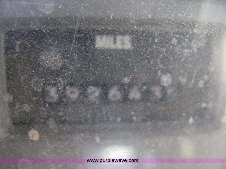 image for item 8108 1995 International 8100 semi truck