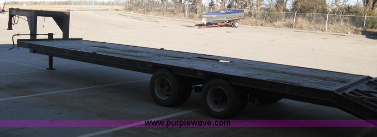 image for item 8109 1992 JFW goose neck flatbed trailer