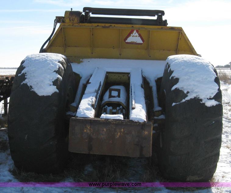 image for item 8110 1970 Caterpillar 621 scraper