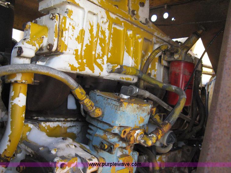 image for item 8110 1970 Caterpillar 621 scraper