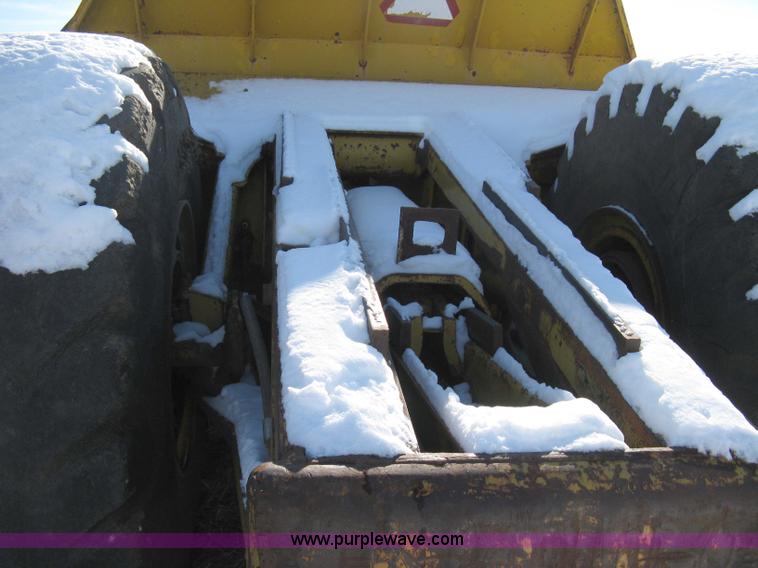 image for item 8110 1970 Caterpillar 621 scraper