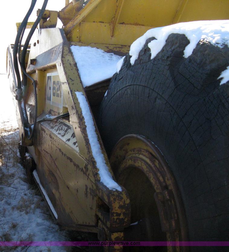 image for item 8110 1970 Caterpillar 621 scraper
