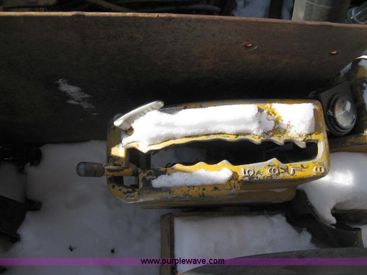 image for item 8110 1970 Caterpillar 621 scraper