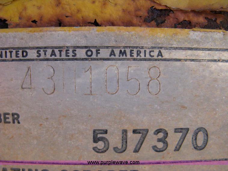 image for item 8110 1970 Caterpillar 621 scraper