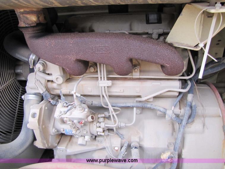 image for item 9007 2000 Ingersoll Rand P100WJD portable air compressor