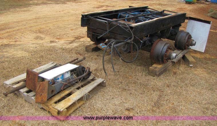 image for item 9008 Hendrickson air ride trailer suspension