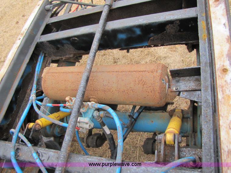 image for item 9008 Hendrickson air ride trailer suspension