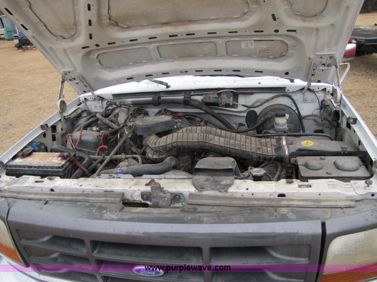 image for item 9009 1997 Ford F-250 Heavy Duty XL pickup truck