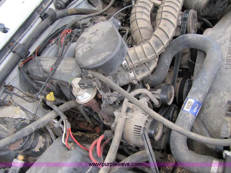 image for item 9009 1997 Ford F-250 Heavy Duty XL pickup truck