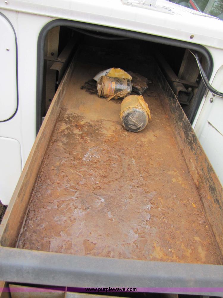 image for item 9009 1997 Ford F-250 Heavy Duty XL pickup truck