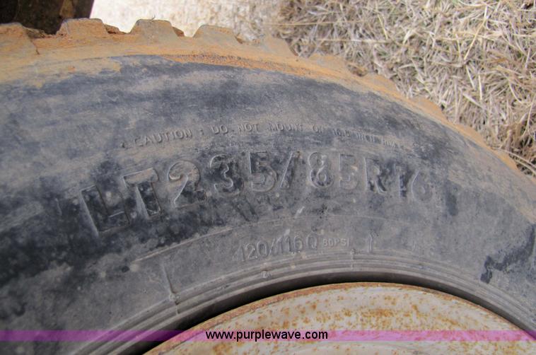 image for item 9009 1997 Ford F-250 Heavy Duty XL pickup truck