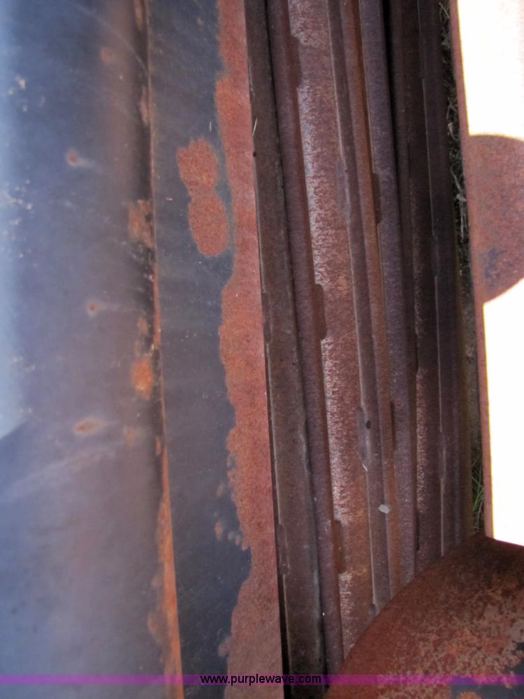 image for item 1001 1998 Mac Don 920 16' auger head