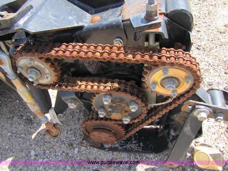 image for item 1001 1998 Mac Don 920 16' auger head