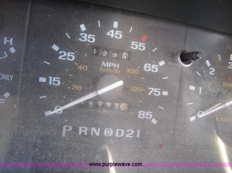 image for item 1021 1992 Ford Explorer