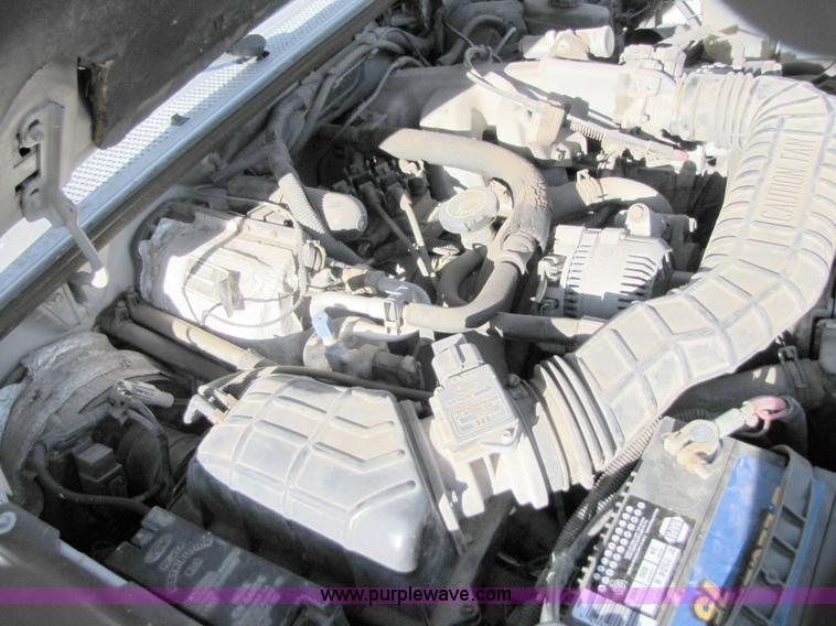 image for item 1021 1992 Ford Explorer