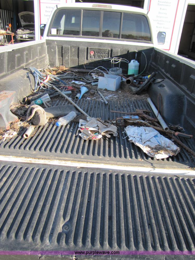 image for item 1023 1997 Dodge Ram 3500 extended cab pickup truck