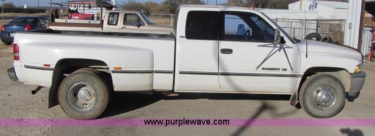 image for item 1023 1997 Dodge Ram 3500 extended cab pickup truck