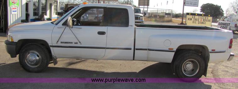 image for item 1023 1997 Dodge Ram 3500 extended cab pickup truck