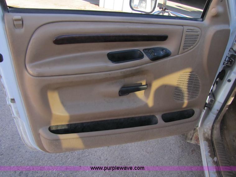 image for item 1023 1997 Dodge Ram 3500 extended cab pickup truck