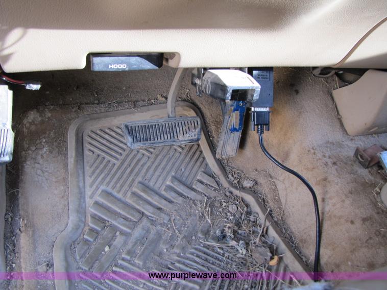 image for item 1023 1997 Dodge Ram 3500 extended cab pickup truck