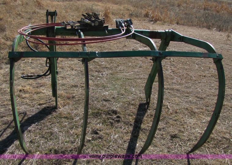 image for item 3569 Four tine grapple with joystick control