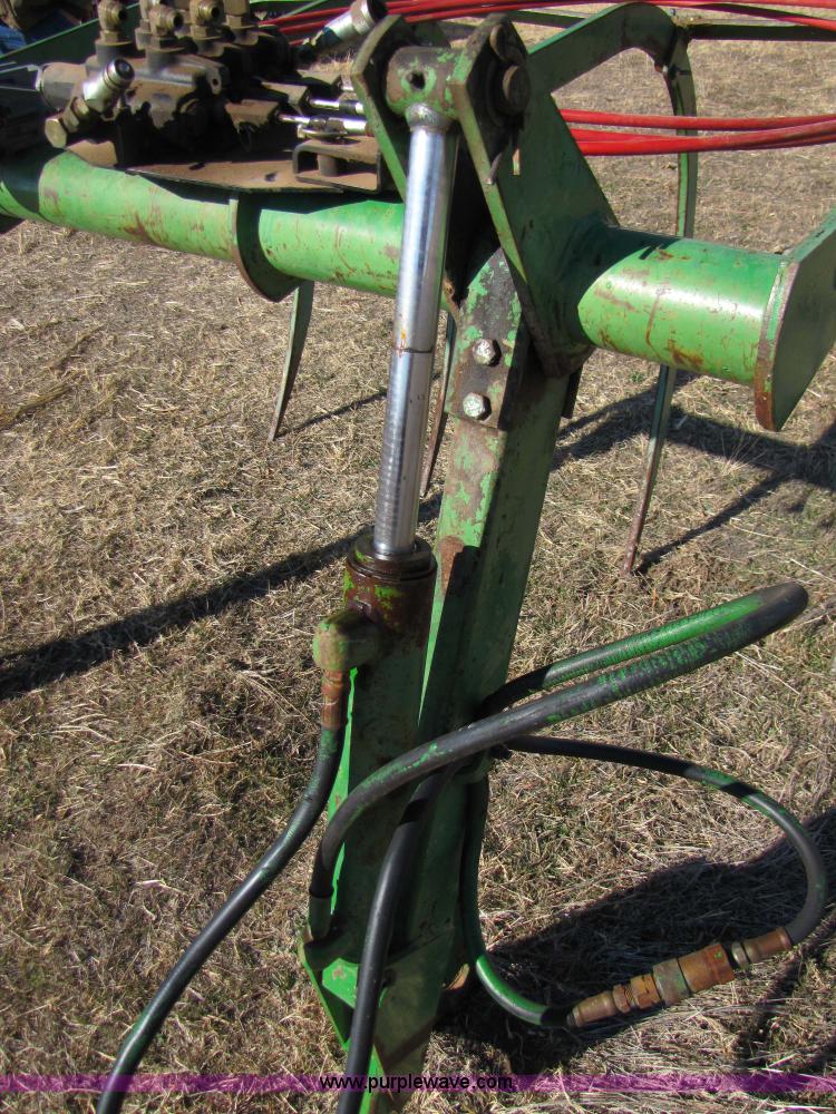 image for item 3569 Four tine grapple with joystick control