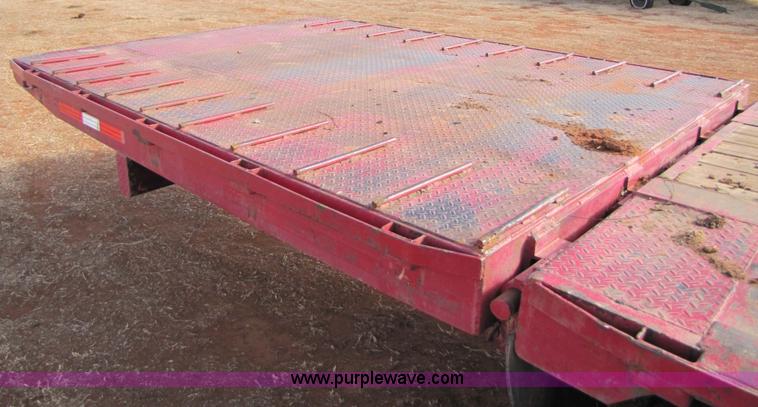 image for item 3570 1980 Transcraft DTX-20-42 52' drop deck trailer