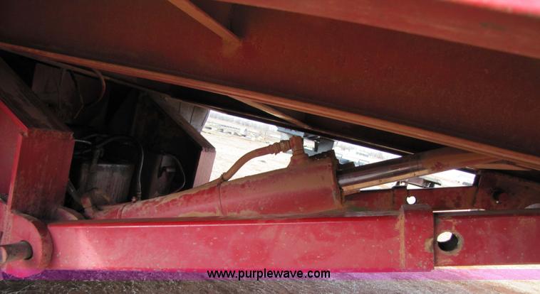 image for item 3570 1980 Transcraft DTX-20-42 52' drop deck trailer